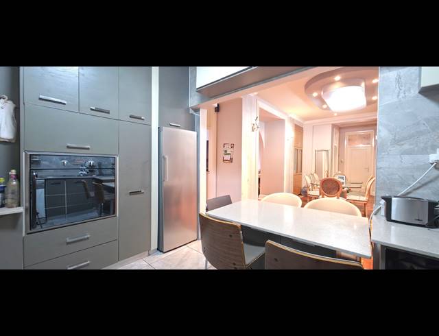 2 BEDROOM APARTMENT FOR SALE IN NORTH BEACH